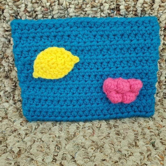 Blue Raspberry Lemon Crocheted Bag - Picture 10 of 12